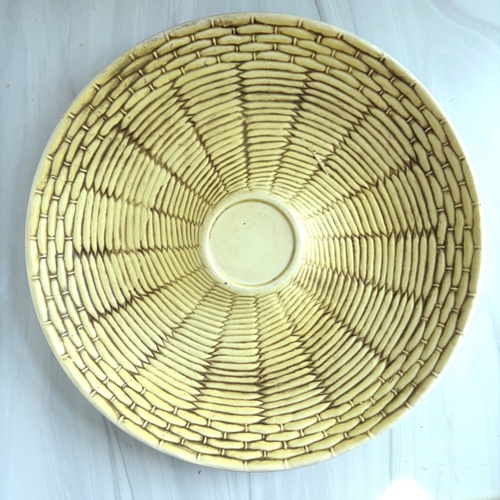 Georges Briard Tisket-Tasket Yellow Basketweave Ceramic Serving Bowl 12" Vintage